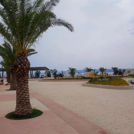 J&sa With Balcony And Garage Apartment Split