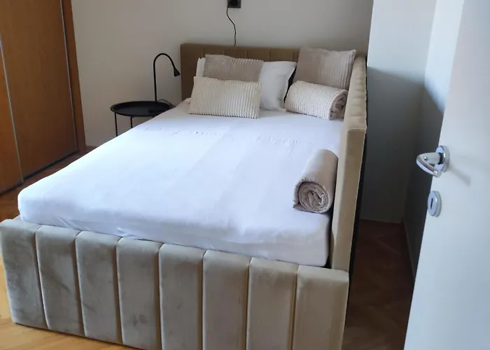 Apartment J&sa With Balcony And Garage *