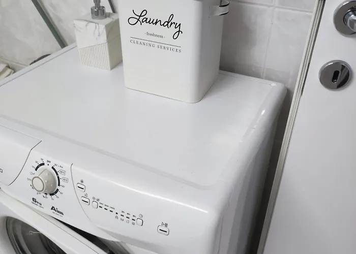 J&sa With Balcony And Garage *