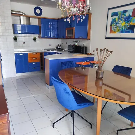 Apartment J&sa With Balcony And Garage *